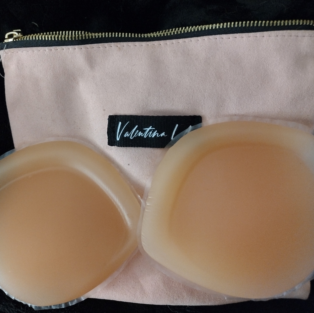 COPY - Silicone breast enhancers